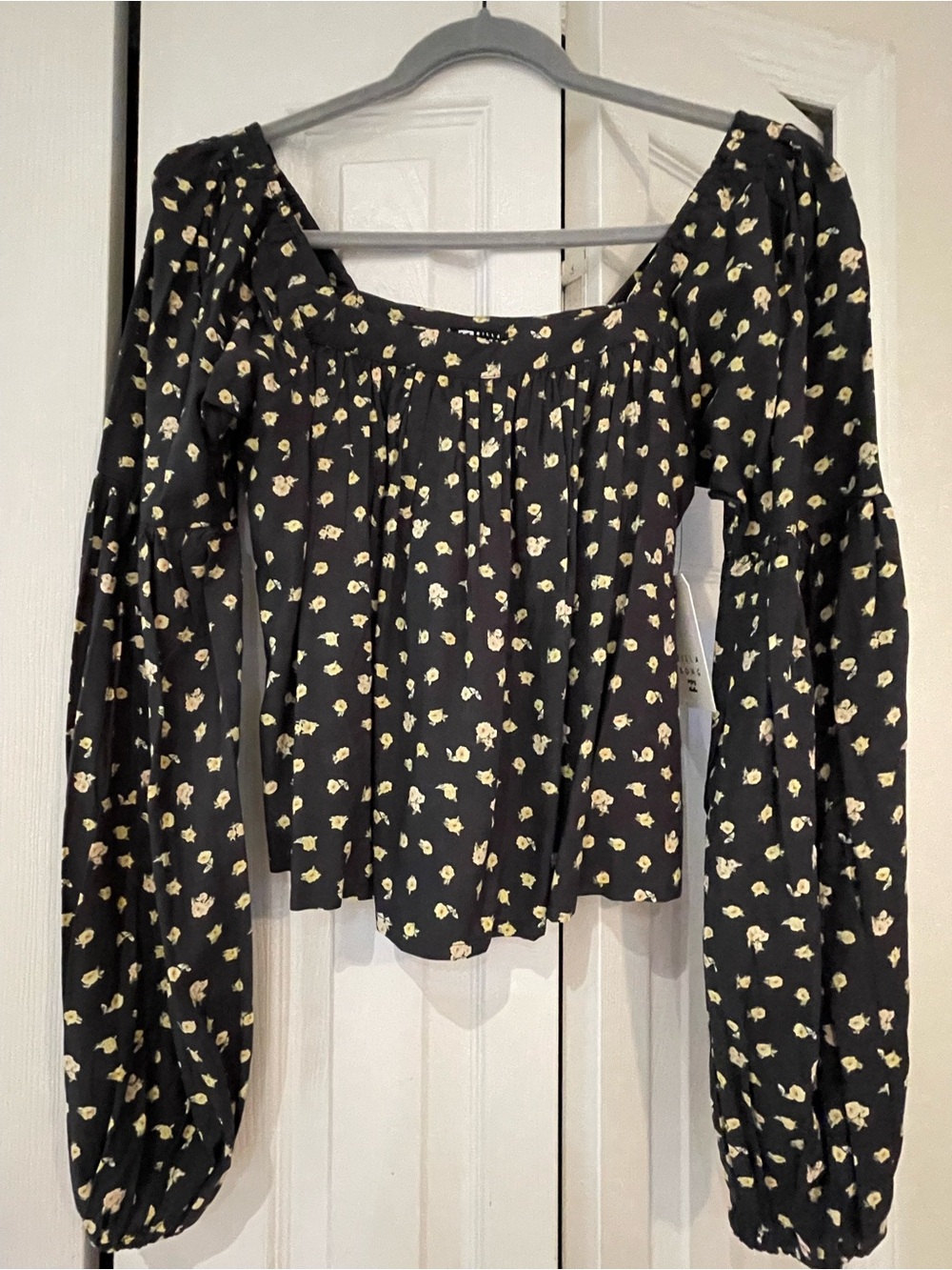 Billabong Black Floral Off-Shoulder Blouse with Yellow Print